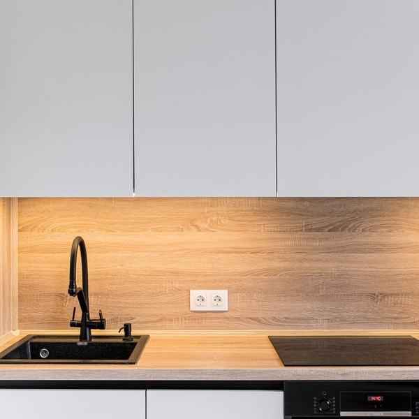 Встроенный холодильник, преимущества и недостатки