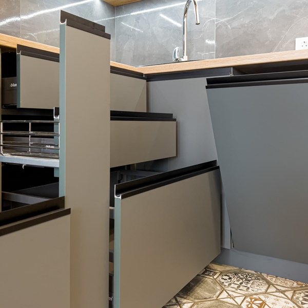 Фальш-панель это...