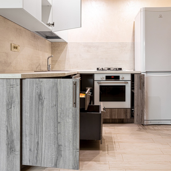 Встроенный холодильник, преимущества и недостатки