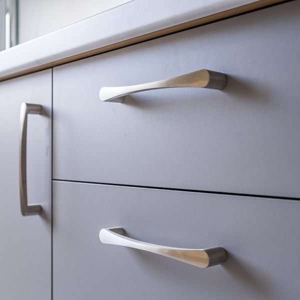 Лучшие подъёмные механизмы для верхних шкафов